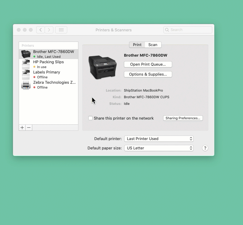 Imprimantes et scanners de l'interface Mac. Ouvrez la fenêtre Ajouter une imprimante, sélectionnez l'imprimante, sélectionnez le pilote dans le menu Utiliser, puis cliquez sur le bouton Ajouter.